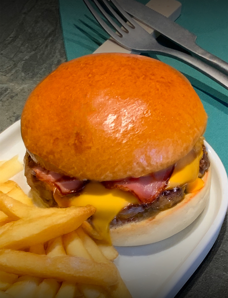 Hamburguesa Clàssica Greco amb Bacó i Cheddar